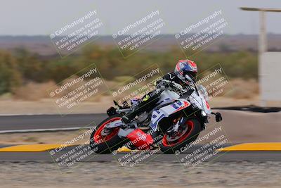 media/Sep-11-2022-SoCal Trackdays (Sun) [[81b7e951af]]/Turn 7 (1145am)/